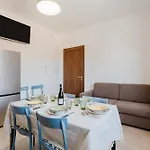 Tramonti Villa *